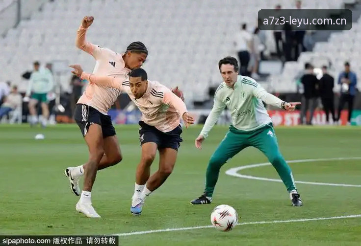 揭秘埃梅里欧联杯五冠传奇：从塞维利亚到维拉，一位战术大师的不朽篇章